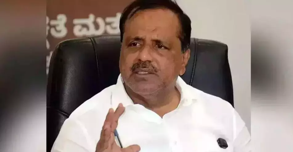 ಖಾಸಗಿ ಆಸ್ಪತ್ರೆಗಳಲ್ಲಿ ಚಿಕಿತ್ಸಾ ದರ ಪಟ್ಟಿ ಪ್ರದರ್ಶನ ಕಡ್ಡಾಯ : ಸಚಿವ ಯು.ಟಿ.ಖಾದರ್ ಖಾಸಗಿ ಆಸ್ಪತ್ರೆಗಳಲ್ಲಿ ಚಿಕಿತ್ಸಾ ದರ ಪಟ್ಟಿ ಪ್ರದರ್ಶನ ಕಡ್ಡಾಯ : ಸಚಿವ ಯು.ಟಿ.ಖಾದರ್