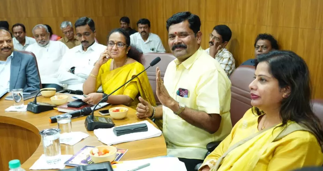 ‘ರಾಜ್ಯೋತ್ಸವ ಪ್ರಶಸ್ತಿ’ ಜಿಲ್ಲಾ ಪ್ರಾತಿನಿಧ್ಯ, ಸಾಮಾಜಿಕ ನ್ಯಾಯಕ್ಕೆ ಆದ್ಯತೆ : ಸಚಿವ ತಂಗಡಗಿ ‘ರಾಜ್ಯೋತ್ಸವ ಪ್ರಶಸ್ತಿ’ ಜಿಲ್ಲಾ ಪ್ರಾತಿನಿಧ್ಯ, ಸಾಮಾಜಿಕ ನ್ಯಾಯಕ್ಕೆ ಆದ್ಯತೆ : ಸಚಿವ ತಂಗಡಗಿ