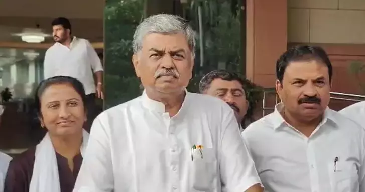 ಶೀಘ್ರದಲ್ಲೇ ನಿಗಮ-ಮಂಡಳಿ ನೂತನ ಅಧ್ಯಕ್ಷರ ನೇಮಕಾತಿ ಪಟ್ಟಿ ಪ್ರಕಟ : ಬಿ.ಕೆ.ಹರಿಪ್ರಸಾದ್ ಶೀಘ್ರದಲ್ಲೇ ನಿಗಮ-ಮಂಡಳಿ ನೂತನ ಅಧ್ಯಕ್ಷರ ನೇಮಕಾತಿ ಪಟ್ಟಿ ಪ್ರಕಟ : ಬಿ.ಕೆ.ಹರಿಪ್ರಸಾದ್
