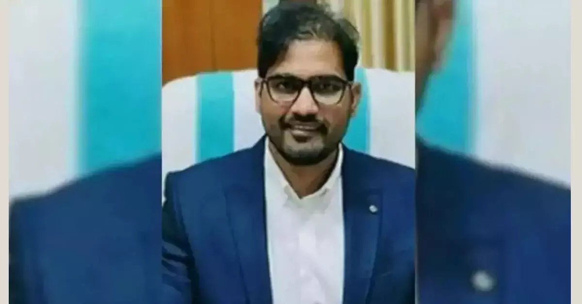 ಕೆಪಿಎಸ್ ಸಿ ನೇಮಕಾತಿ ಹಗರಣ: ಜ್ಞಾನೇಂದ್ರ ಕುಮಾರ್ ವಿರುದ್ಧ ಪ್ರಾಸಿಕ್ಯೂಷನ್ ಗೆ ಸಿಎಂ ಅನುಮತಿ ಕೆಪಿಎಸ್ ಸಿ ನೇಮಕಾತಿ ಹಗರಣ: ಜ್ಞಾನೇಂದ್ರ ಕುಮಾರ್ ವಿರುದ್ಧ ಪ್ರಾಸಿಕ್ಯೂಷನ್ ಗೆ ಸಿಎಂ ಅನುಮತಿ