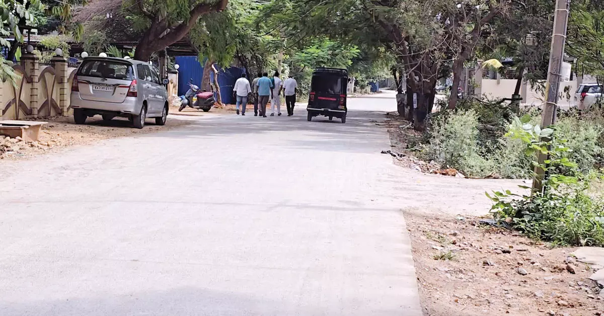 ಒಂದೂವರೆ ತಿಂಗಳ ಸಿಸಿ ರಸೆ ಹದಗೆಟ್ಟು ಧೂಳಿನ ಕಾಟ ಒಂದೂವರೆ ತಿಂಗಳ ಸಿಸಿ ರಸೆ ಹದಗೆಟ್ಟು ಧೂಳಿನ ಕಾಟ