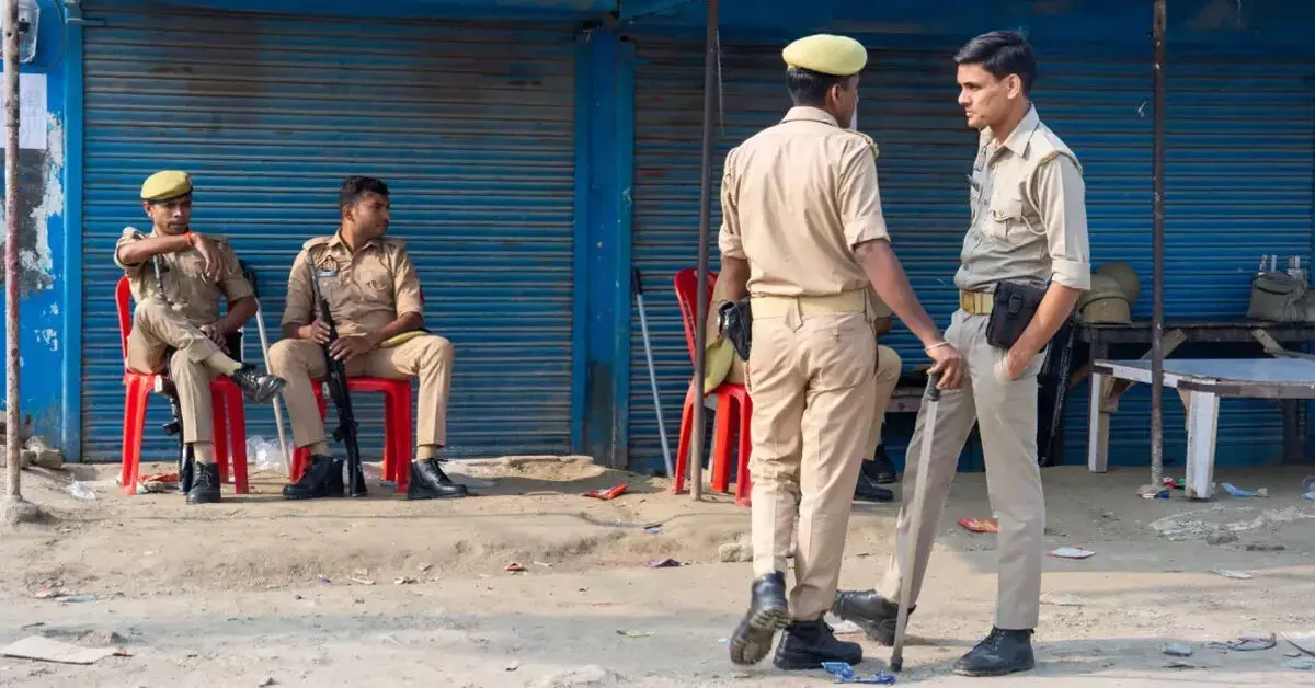 Uttar Pradesh | ಪೊಲೀಸರ ಗುಂಡಿನ ದಾಳಿಗೆ ಒಳಗಾದವರಲ್ಲಿ ಶೇ. 93ರಷ್ಟು ಮುಸ್ಲಿಮರು: CSOH - AP ವಿಶ್ಲೇಷಣೆಯಲ್ಲಿ ಬಹಿರಂಗ Uttar Pradesh | ಪೊಲೀಸರ ಗುಂಡಿನ ದಾಳಿಗೆ ಒಳಗಾದವರಲ್ಲಿ ಶೇ. 93ರಷ್ಟು ಮುಸ್ಲಿಮರು: CSOH - AP ವಿಶ್ಲೇಷಣೆಯಲ್ಲಿ ಬಹಿರಂಗ