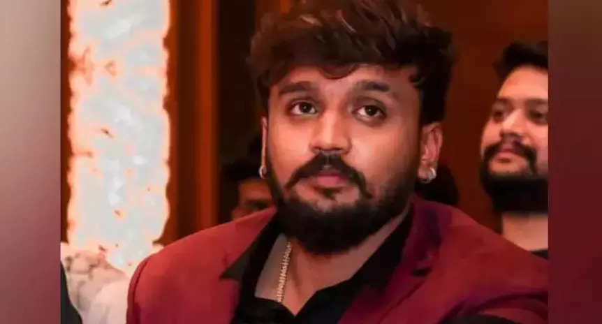 ನಟ ಧನ್ವೀರ್ ವಿರುದ್ಧ ಮೂರು ಪ್ರತ್ಯೇಕ ದೂರು ದಾಖಲು ನಟ ಧನ್ವೀರ್ ವಿರುದ್ಧ ಮೂರು ಪ್ರತ್ಯೇಕ ದೂರು ದಾಖಲು