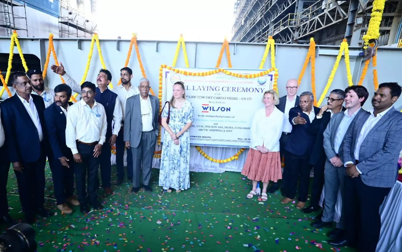 ಮಲ್ಪೆ| ಉಡುಪಿ ಕೊಚ್ಚಿನ್ ಶಿಪ್ ಯಾರ್ಡ್ನಲ್ಲಿ ನಿರ್ಮಾಣ ನಾರ್ವೆಗೆ 6,300 ಡಿಡಬ್ಲ್ಯುಟಿ ಸಾಮರ್ಥ್ಯದ ಕಾರ್ಗೋಶಿಪ್ ಹಸ್ತಾಂತರ ಮಲ್ಪೆ| ಉಡುಪಿ ಕೊಚ್ಚಿನ್ ಶಿಪ್ ಯಾರ್ಡ್ನಲ್ಲಿ ನಿರ್ಮಾಣ ನಾರ್ವೆಗೆ 6,300 ಡಿಡಬ್ಲ್ಯುಟಿ ಸಾಮರ್ಥ್ಯದ ಕಾರ್ಗೋಶಿಪ್ ಹಸ್ತಾಂತರ