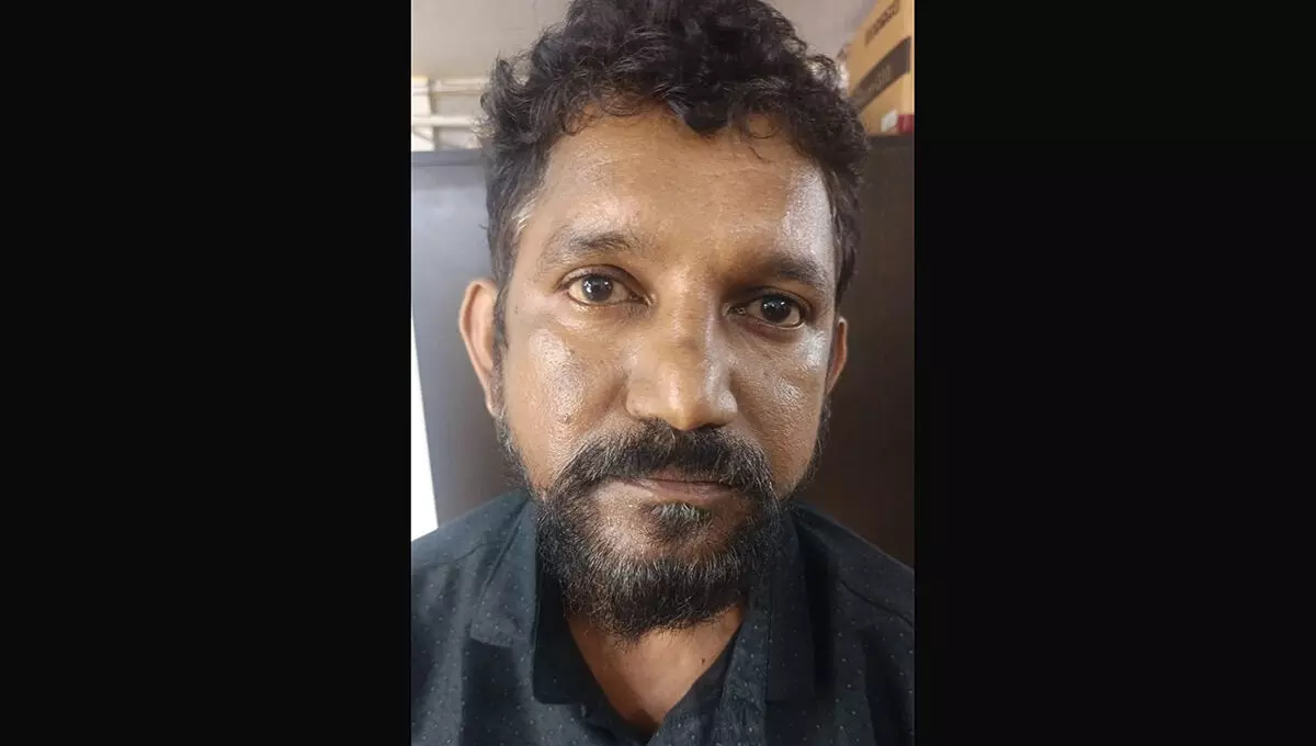 ಉಡುಪಿ | ಮುಂಗಡ ಹಣದ ವಿಚಾರದಲ್ಲಿ ಗಲಾಟೆ: ಮನೆ ಮಾಲಕನ ಮೇಲೆ ಆ್ಯಸಿಡ್ ದಾಳಿ; ಆರೋಪಿ ಬಂಧನ ಉಡುಪಿ | ಮುಂಗಡ ಹಣದ ವಿಚಾರದಲ್ಲಿ ಗಲಾಟೆ: ಮನೆ ಮಾಲಕನ ಮೇಲೆ ಆ್ಯಸಿಡ್ ದಾಳಿ; ಆರೋಪಿ ಬಂಧನ