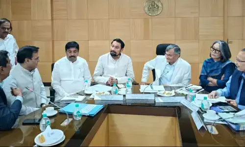 ‘ಕಬ್ಬು ಬೆಳೆಗಾರರ ಸಮಸ್ಯೆ’ | ಕೇಂದ್ರ ಅಧ್ಯಯನ ತಂಡದೊಂದಿಗೆ ಸಚಿವರಾದ ರುದ್ರಪ್ಪ ಲಮಾಣಿ, ಲಕ್ಷ್ಮಣ ಸವದಿ ಚರ್ಚೆ