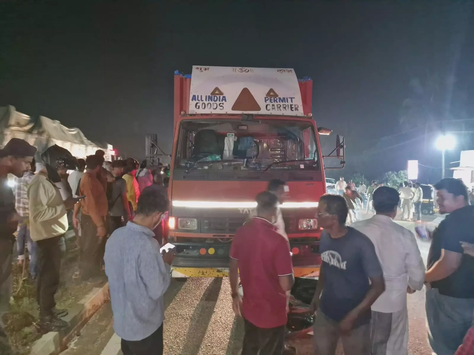ಭಟ್ಕಳ: ರಸ್ತೆ ಅಪಘಾತ; ದ್ವಿಚಕ್ರ ವಾಹನ ಸವಾರ ಸ್ಥಳದಲ್ಲೇ ಮೃತ್ಯು ಭಟ್ಕಳ: ರಸ್ತೆ ಅಪಘಾತ; ದ್ವಿಚಕ್ರ ವಾಹನ ಸವಾರ ಸ್ಥಳದಲ್ಲೇ ಮೃತ್ಯು