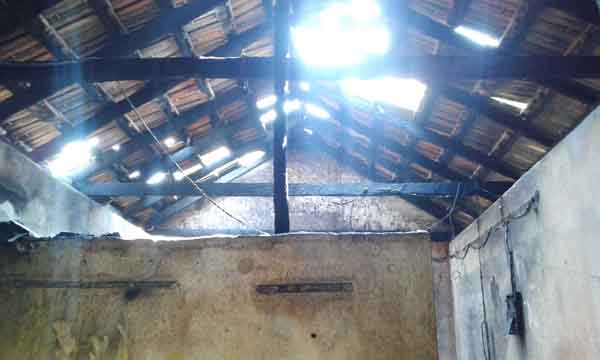 ಹಳೆಯಂಗಡಿ: ಮನೆಗೆ ಬೆಂಕಿ; ಸೊತ್ತು ನಾಶ