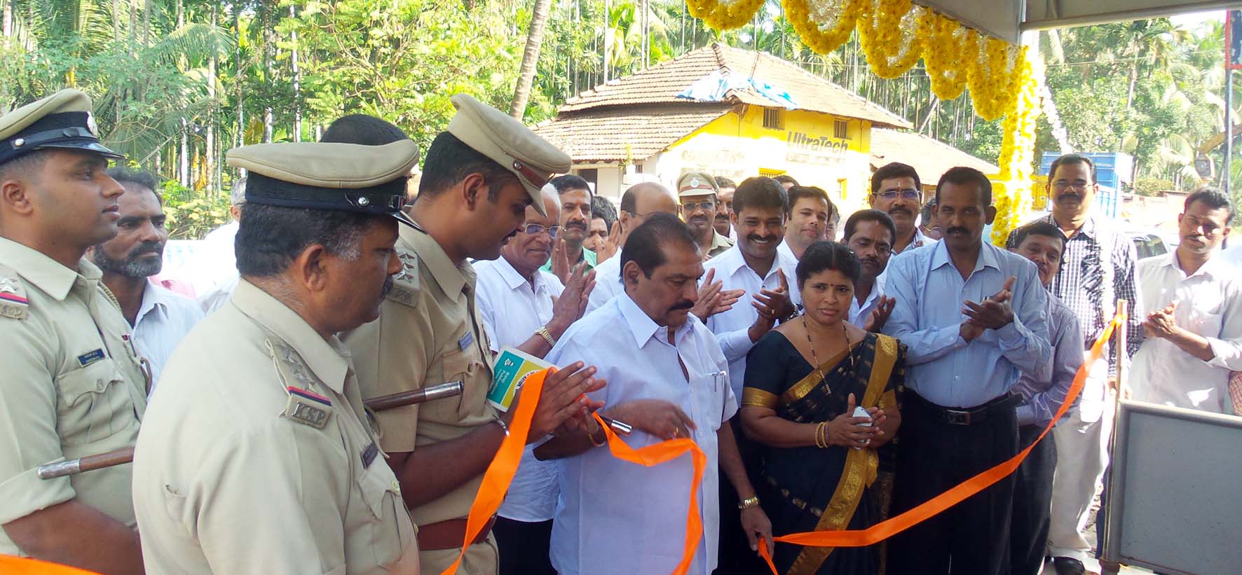 ಗುರುವಾಯನಕೆರೆ: ಬಸ್ ನಿಲ್ದಾಣ ಉದ್ಘಾಟನೆ