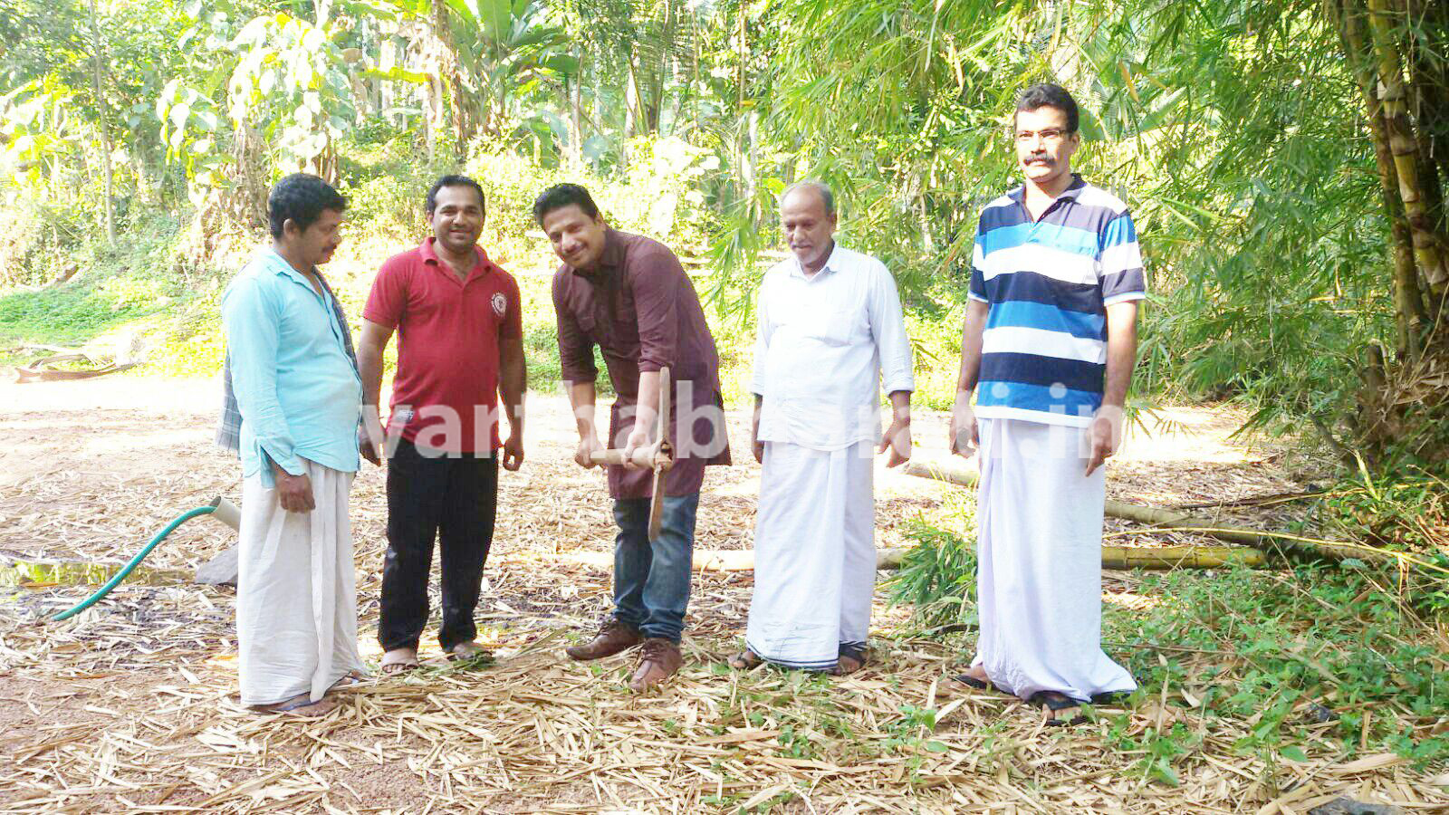 ಇರಾ: ಕೃಷಿ ಭೂಮಿ ಸಂರಕ್ಷಣಾ ಕಾಮಗಾರಿಗೆ ಚಾಲನೆ