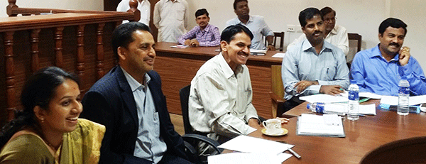 ಬೈಕಂಪಾಡಿ ಎಪಿಎಂಸಿ ಪ್ರಾಂಗಣದಲ್ಲಿ ಟ್ರಕ್ ಟರ್ಮಿನಲ್‌ಗೆ ಪರಿಶೀಲನೆ: ಭರತ್‌ಲಾಲ್