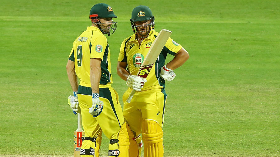 ಎರಡನೆ ಏಕದಿನ :ಆಸ್ಟ್ರೇಲಿಯಕ್ಕೆ  ಏಳು ವಿಕೆಟ್‌ಗಳ ಜಯ