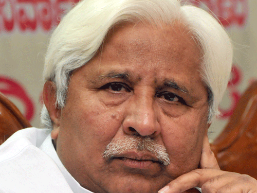 ಮಹಾರಾಷ್ಟ್ರ ಮುಖ್ಯಮಂತ್ರಿ ವಿರುದ್ಧ ಸಚಿವ ಎಚ್.ಕೆ.ಪಾಟೀಲ್ ವಾಗ್ದಾಳಿ