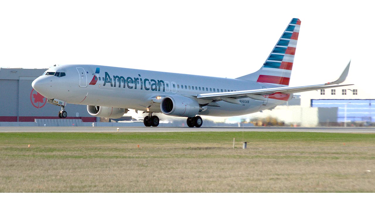 ಸಿಖ್, ಮುಸ್ಲಿಂ ಪ್ರಯಾಣಿಕರನ್ನು ಕೆಳಗಿಳಿಸಿದ ಅಮೆರಿಕ ವಿಮಾನ: 60 ಕೋಟಿ ರೂ. ಪರಿಹಾರ ಕೋರಿ ದಾವೆ