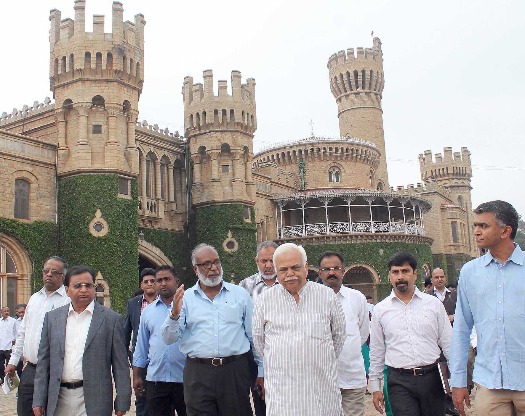 ಫೆ.3ರಿಂದ ಬಂಡವಾಳ ಹೂಡಿಕೆದಾರರ ಸಮಾವೇಶ; ನಗರದಾದ್ಯಂತ ಫ್ಲೆಕ್ಸ್, ಬ್ಯಾನರ್ ನಿಷೇಧ: ದೇಶಪಾಂಡೆ