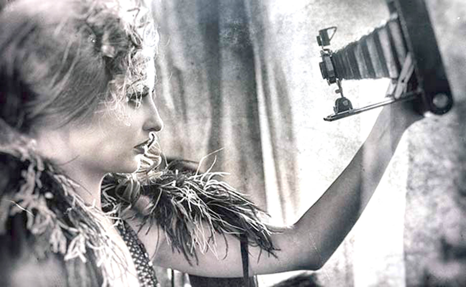 100 ವರ್ಷಗಳ ಹಿಂದೆಯೇ ಸೆಲ್ಫೀಯಿತ್ತು!