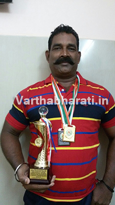 ಮೂಡುಬಿದಿರೆ : ವಿಜಯ ಕಾಂಚನ್‌ಗೆ ಚಿನ್ನದ ಪದಕ