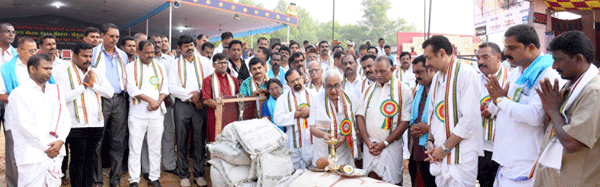 ಕೋಟಿ-ಚೆನ್ನಯ ಜೋಡುಕರೆ ಕಂಬಳಕ್ಕೆ ಚಾಲನೆ