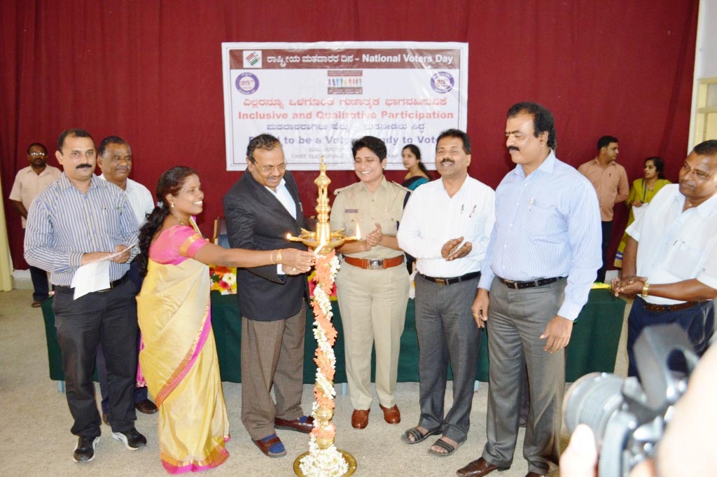 ಮತದಾನ ಪ್ರಜೆಗಳ ವಿಶೇಷ ಅಧಿಕಾರ: ಜಿಲ್ಲಾಧಿಕಾರಿ ಕುಸುಗಲ್