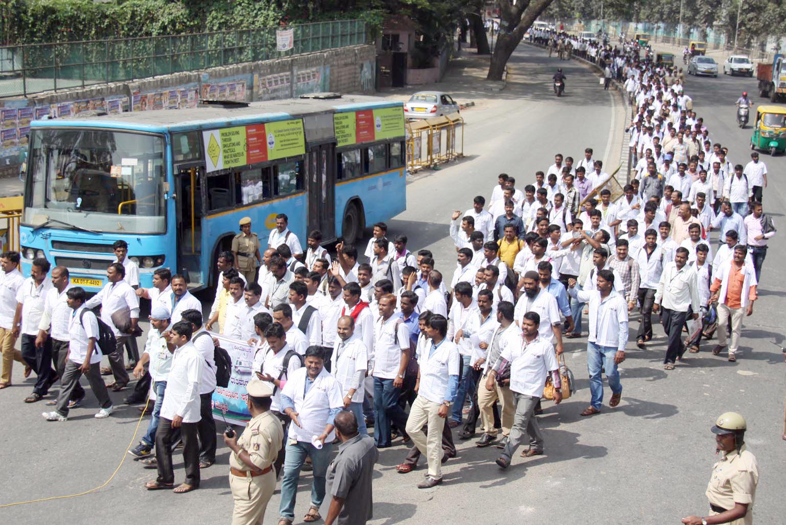 ‘108’ ಆ್ಯಂಬುಲೆನ್ಸ್ ನೌಕರರ ಮುಷ್ಕರ