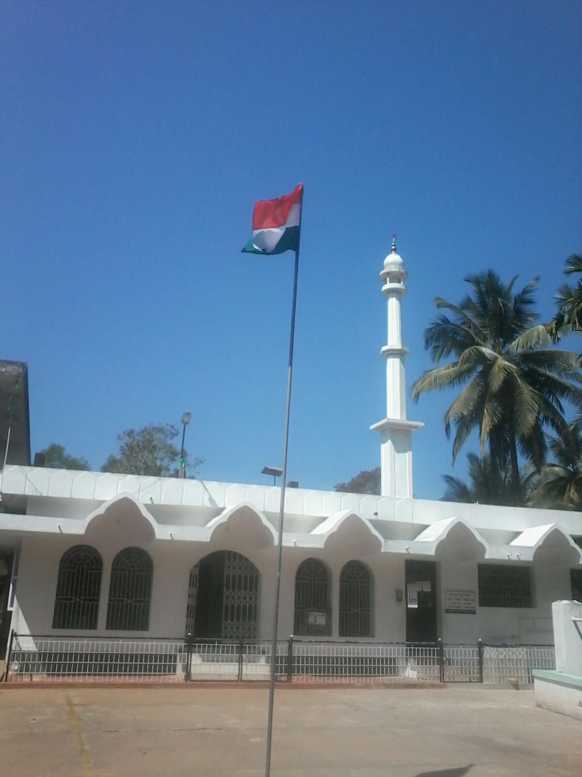 ಎಣ್ಣೆಹೊಳೆ: ಬದ್ರಿಯ ಜುಮ್ಮಾ ಮಸೀದಿಯಲ್ಲಿ ಗಣರಾಜ್ಯೋತ್ಸವ