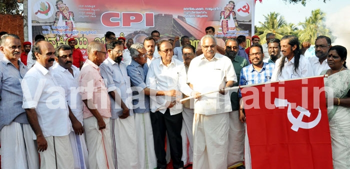 ನರೇಂದ್ರ ಮೋದಿ ದೇಶದಲ್ಲಿನ  ಬೆಲೆಯೇರಿಕೆ  ಕುರಿತು ಪತಿಕ್ರಿಯೆ ನೀಡಿಲ್ಲ: ಸುಧಾಕರ ರೆಡ್ಡಿ