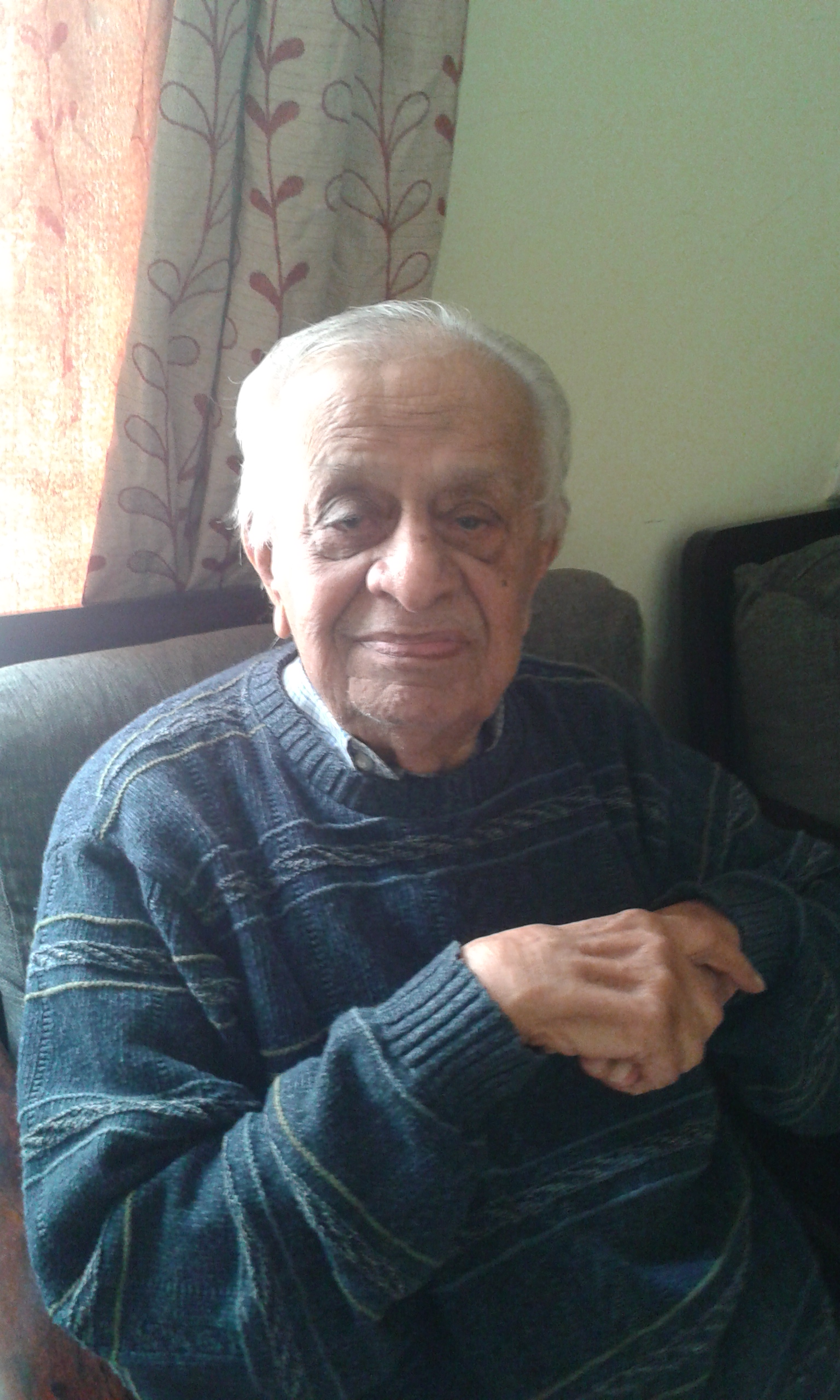 ಅರಸು ದೊಡ್ಡತನ ಎಷ್ಟು ಹೇಳಿದರೂ ಕಮ್ಮಿಯೇ   -ಗರುಡನಗಿರಿ ನಾಗರಾಜ