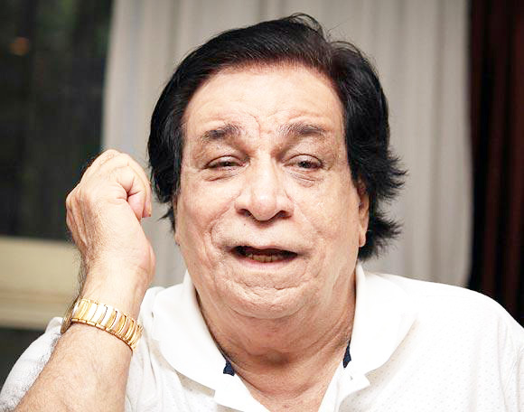 ಮೋದಿಯನ್ನು ಹೊಗಳಿದವರಿಗೆ ಪದ್ಮ ಪ್ರಶಸ್ತಿ: ಖಾದರ್ ಖಾನ್