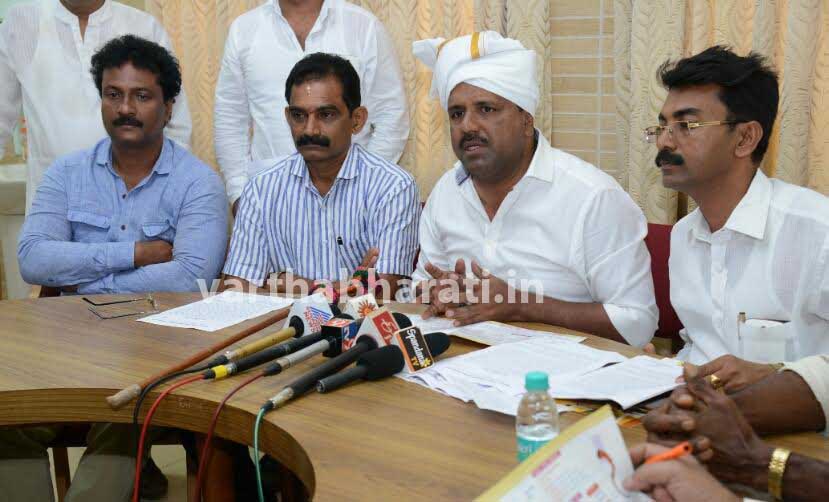 ಮಂಗಳೂರು: ಆ್ಯಬುಲೆನ್ಸ್ ಸಿಬ್ಬಂದಿ ಮುಷ್ಕರ ಕೈ ಬಿಡಲು ಸೂಚನೆ