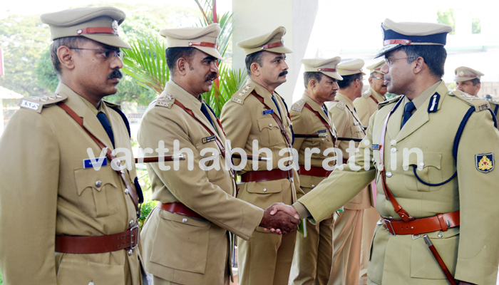 ಮಂಗಳೂರು ನೂತನ ಪೊಲೀಸ್ ಕಮೀಷನರ್ ಎಂ ಚಂದ್ರಶೇಖರ್ ಅಧಿಕಾರ ಸ್ವೀಕಾರ