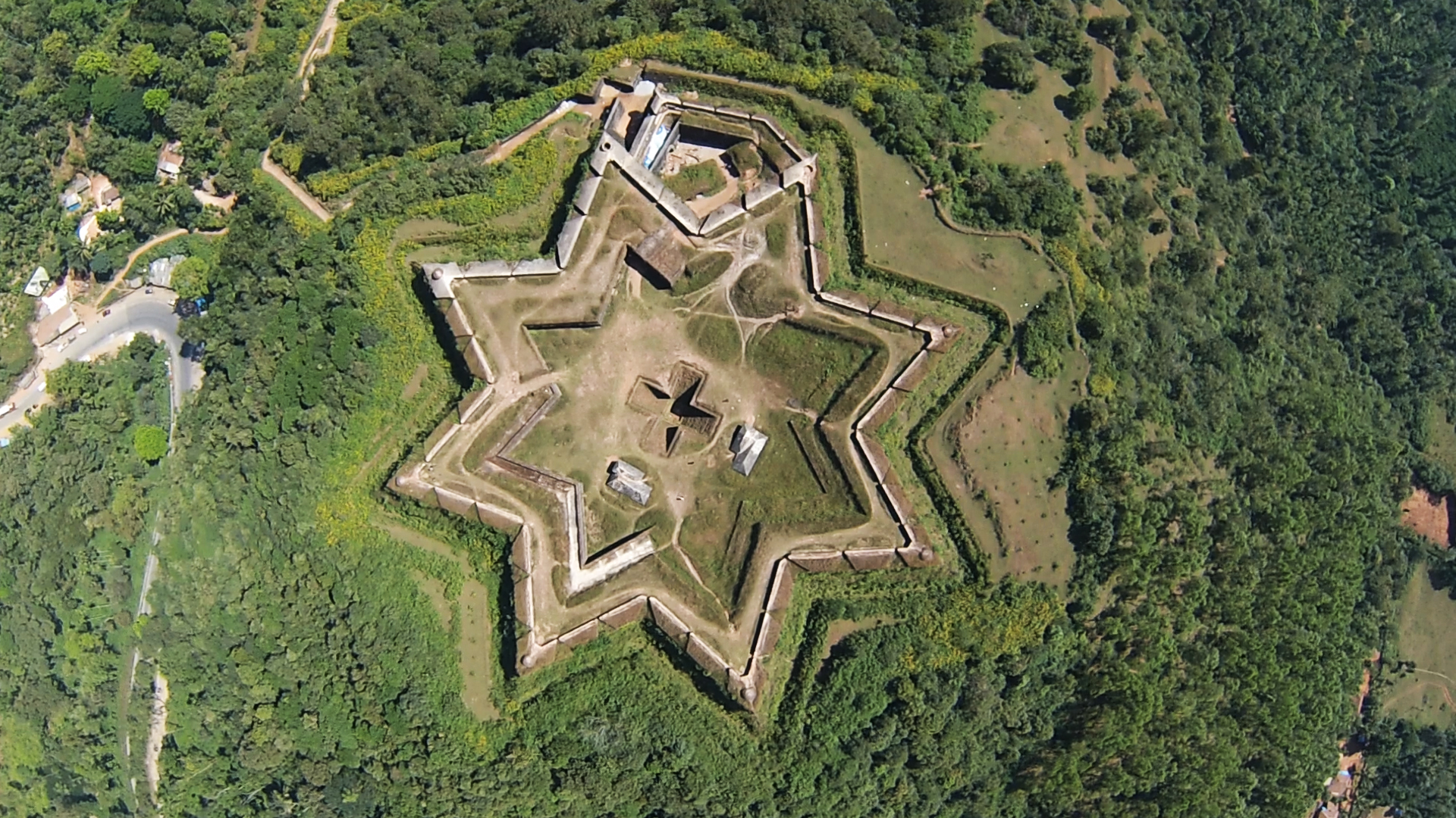 ಮಂಜ್ರಾಬಾದ್ನಿಂದ ಅರಬ್ಬಿಸಮುದ್ರ, ಬಂಗಾಲಕೊಲ್ಲಿಗೆ... ಮಂಜ್ರಾಬಾದ್ನಿಂದ ಅರಬ್ಬಿಸಮುದ್ರ, ಬಂಗಾಲಕೊಲ್ಲಿಗೆ...