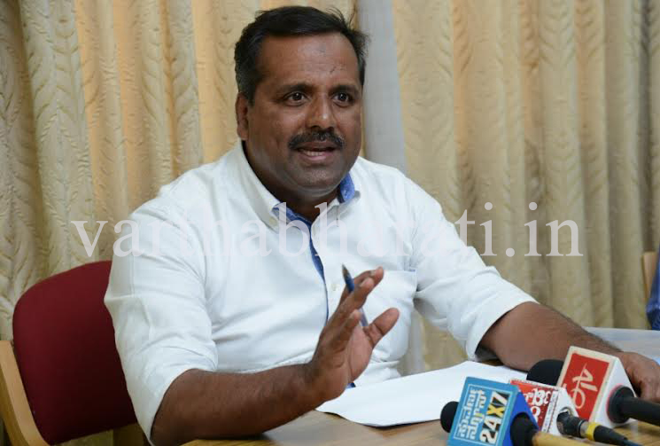 ಪಾಕಿಸ್ತಾನಕ್ಕೆ ಲವ್‌ಲೆಟರ್ ಬೇಡ ಅಂದವರು ಮಾಡುತ್ತಿರುವುದೇನು?  ಯು.ಟಿ.ಖಾದರ್ ಪ್ರಶ್ನೆ