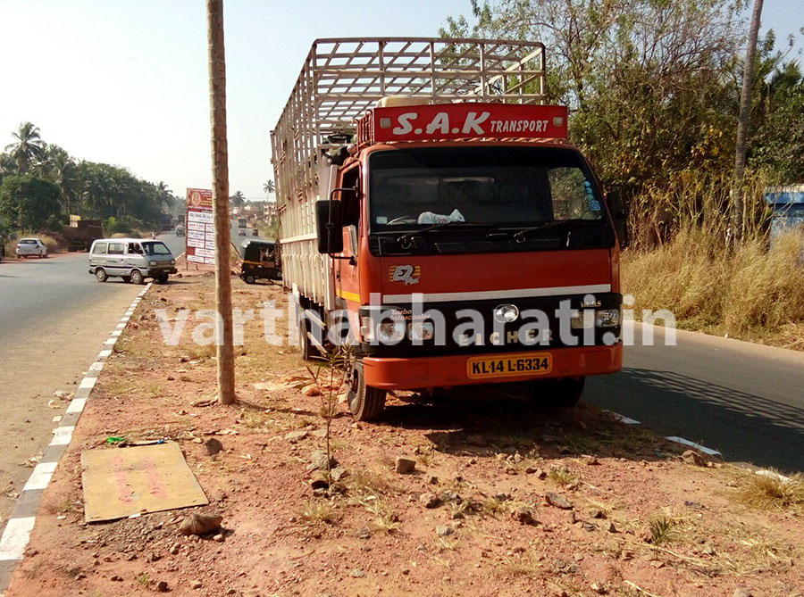 ಮಹಿಳೆಗೆ ಲಾರಿ ಢಿಕ್ಕಿ