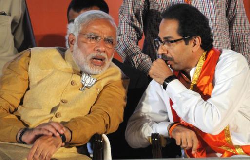 ಜಗತ್ತನ್ನು ಬಿಡಿ, ದೇಶದ ಕಡೆಗೆ ಗಮನಕೊಡಿ: ಪ್ರಧಾನಿ ಮೋದಿಗೆ ಶಿವಸೇನೆ ಸಲಹೆ