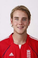 ಅಂಪೈರ್‌ರೊಂದಿಗೆ ಅನುಚಿತ ವರ್ತನೆ: ಬ್ರಾಡ್‌ಗೆ ದಂಡ