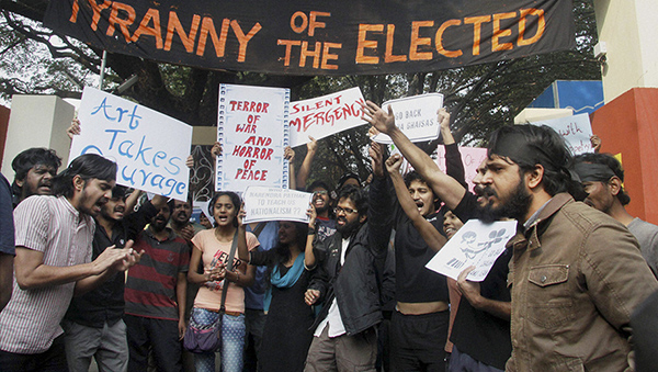 ಪ್ರಜಾಪ್ರಭುತ್ವ ವಿರೋಧಿ ಕ್ರಮ