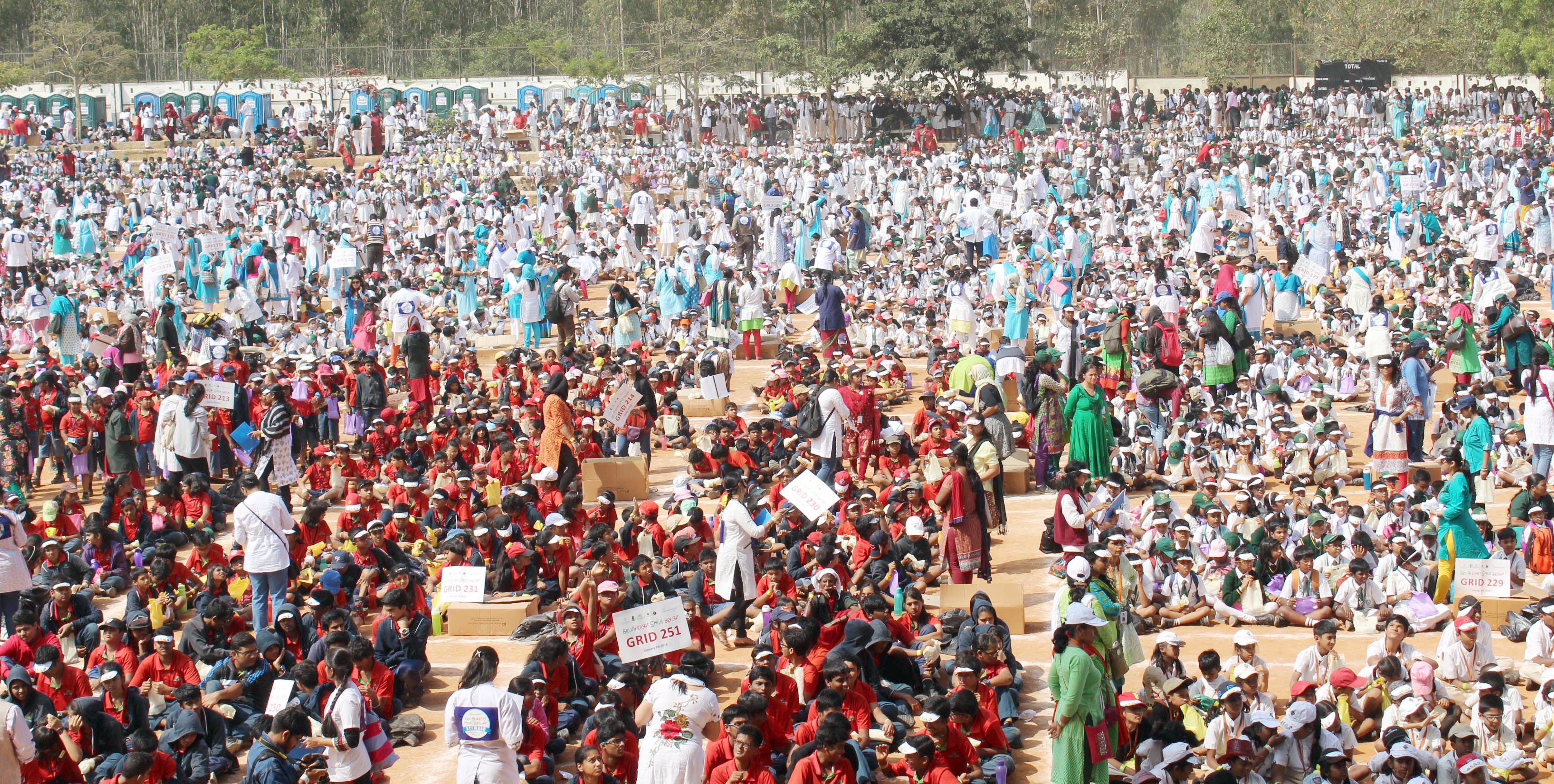 ‘ಹಲ್ಲು ಉಜ್ಜುವ ಅಭಿಯಾನದಲ್ಲಿ 17 ಸಾವಿರ ಮಕ್ಕಳು ಭಾಗಿ’