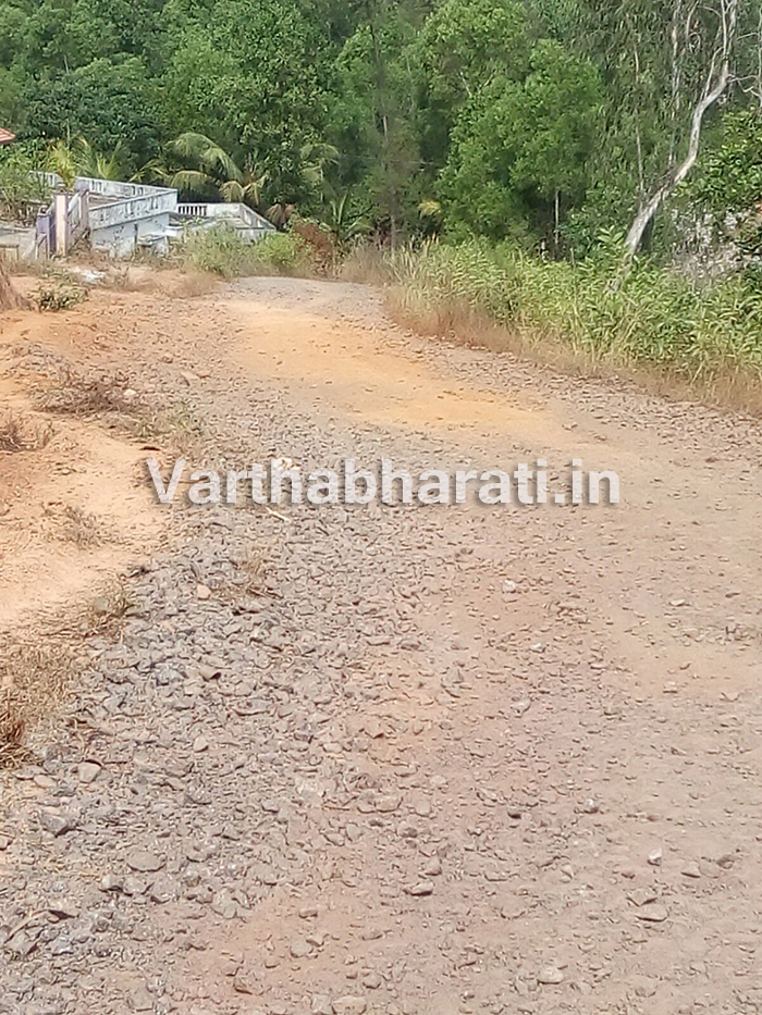 ಕೊಣಾಜೆ; ಪುರುಷಕೋಡಿ ರಸ್ತೆ ಅವ್ಯವಸ್ಥೆ ನಾಗರಿಕರಿಂದ ಚುನಾವಣಾ ಬಹಿಷ್ಕಾರಕ್ಕೆ ತೀರ್ಮಾನ