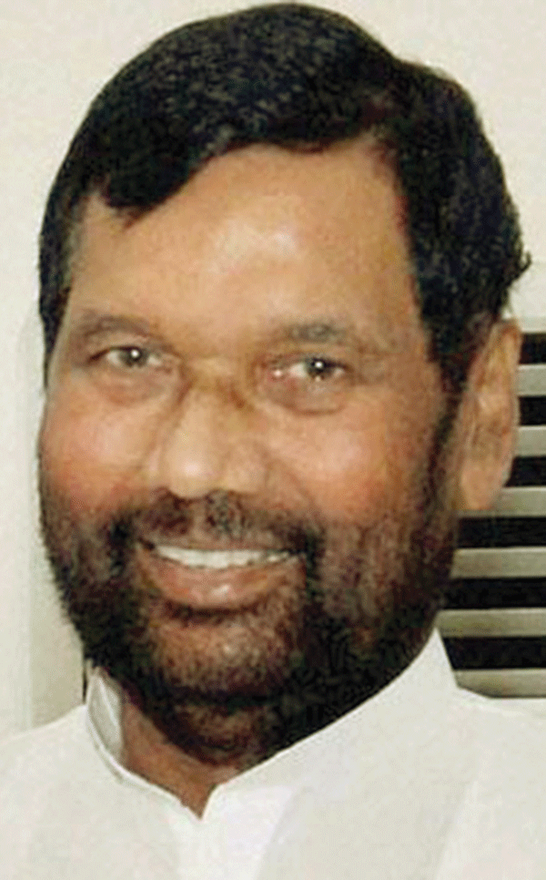 ಖಾಸಗಿ ವಲಯದಲ್ಲೂ ಮೀಸಲಾತಿ: ಪಾಸ್ವಾನ್ ಒಲವು