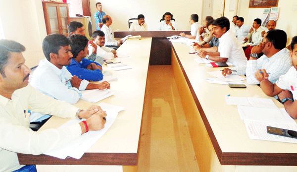 ಸುಳ್ಯ: ಜಿಪಂ-ತಾಪಂ ಚುನಾವಣೆ; ಅಧಿಕಾರಿಗಳೊಂದಿಗೆ ಸಮಾಲೋಚನೆ