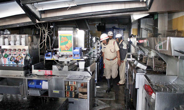 ಗೋಪಾಲನ್ ಮಾಲ್‌ಗೆ ಬೆಂಕಿ: ತಪ್ಪಿದ ಭಾರೀ ಅನಾಹುತ