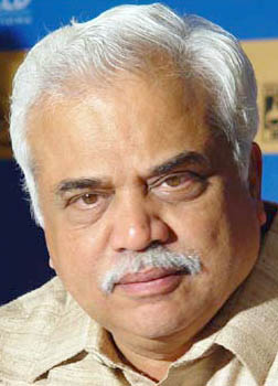 ‘ಇನ್ವೆಸ್ಟ್-ಕರ್ನಾಟಕ’ ಸಮಾವೇಶ ಉದ್ಘಾಟನೆಗೆ ಅರುಣ್ ಜೇಟ್ಲಿ: ದೇಶಪಾಂಡೆ