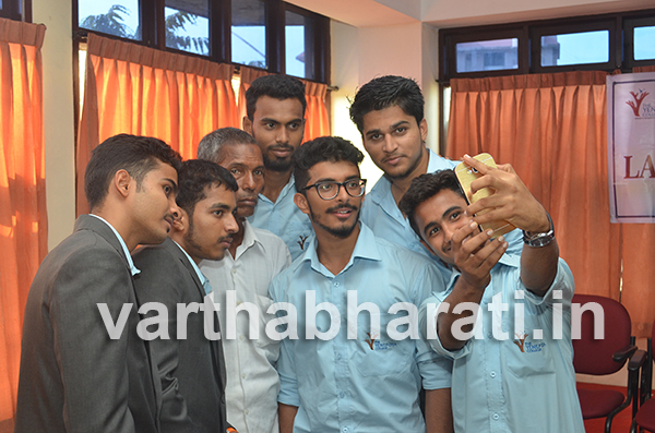 ಅಕ್ಷರಸಂತ ಹಾಜಬ್ಬರೊಂದಿಗೆ ಸಂವಾದ