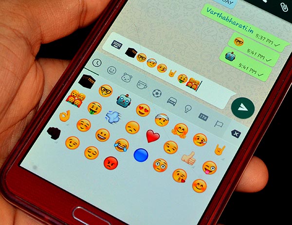 ಆಂಡ್ರಾಯಡ್ ಬಳಕೆದಾರರಿಗೆ ವಾಟ್ಸ್ ಆಪ್ ನಿಂದ ಹೊಸ ಇಮೋಜಿಗಳು