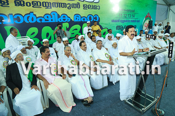 ಸಮಸ್ತ ಸಮಾವೇಶ :ದೇಶದ ಜಾತ್ಯಾತೀತ ವ್ಯವಸ್ಥೆಯನ್ನು ದುರ್ಬಲಗೊಳಿಸಲು ಸಾಧ್ಯವಿಲ್ಲ - ಕೇರಳ ಗೃಹ ಸಚಿವ ರಮೇಶ್ ಚೆನ್ನಿತ್ತಲ