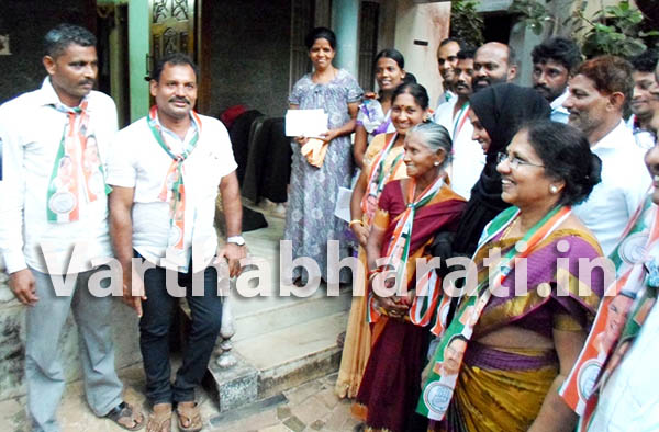 ಕೊಣಾಜೆ: ಕಾಂಗ್ರೆಸ್ ಪ್ರಚಾರಕ್ಕೆ ಮುತ್ತಕ್ಕನ ಪಾಡ್ದನ ಶೈಲಿಯ ಹಾಡು