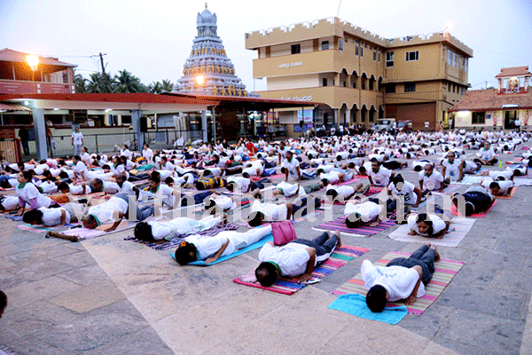 ಕದ್ರಿಯಲ್ಲಿ ಸಾಮೂಹಿಕ ಸೂರ್ಯ ನಮಸ್ಕಾರ ಕಾರ್ಯಕ್ರಮ