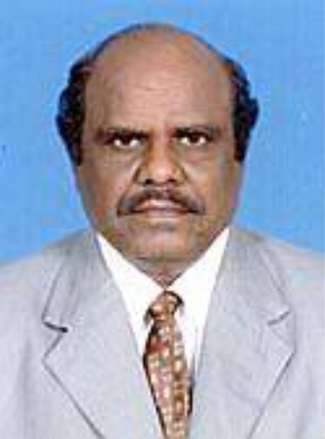 ತನ್ನ ವರ್ಗಾವಣೆಗೆ ತಾನೇ ತಡೆಯಾಜ್ಞೆ ನೀಡಿದ ಜಡ್ಜ್!