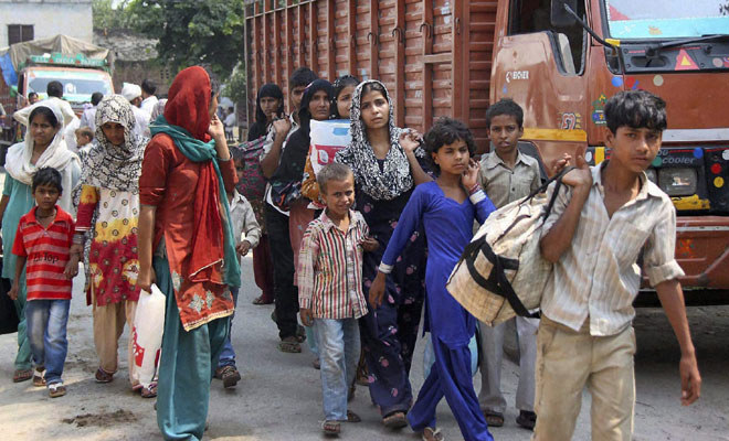 ಮುಝಫ಼ರ್ ನಗರ್ ಗಲಭೆ ವಿಚಾರಣೆ : ಹಣ, ಬೆದರಿಕೆ ಮೂಲಕ ಸಂತ್ರಸ್ಥರ ಬಾಯಿ ಮುಚ್ಚಿಸುತ್ತಿರುವ ರಾಜಕೀಯ