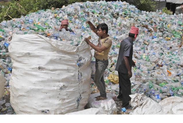 ಶಬರಿಮಲೆಯಲ್ಲಿ ಪ್ಲಾಸ್ಟಿಕ್ ಬಾಟ್ಲಿ ನಿಷೇಧಕ್ಕೆ ಕೇರಳ ಹೈಕೋರ್ಟ್‌ ಆದೇಶ
